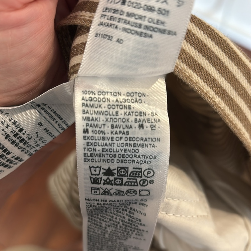 LEVI’S Low Pro Mid Rise Straight Leg Striped Jeans in brown/cream - Picture 8 of 9
